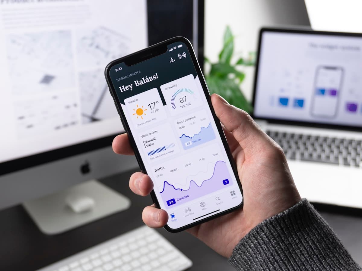 Mobile App UI/UX Design — service visual